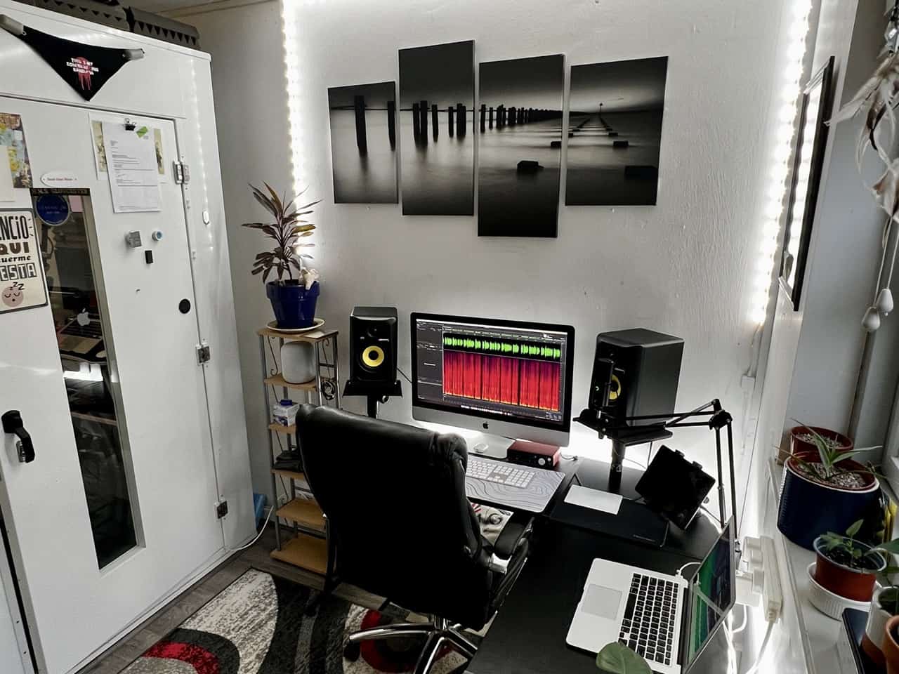 Studio with Mark Thomas in colour